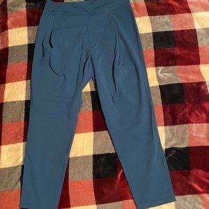 Lululemon Trouser Blue Stretch - Jogger Style